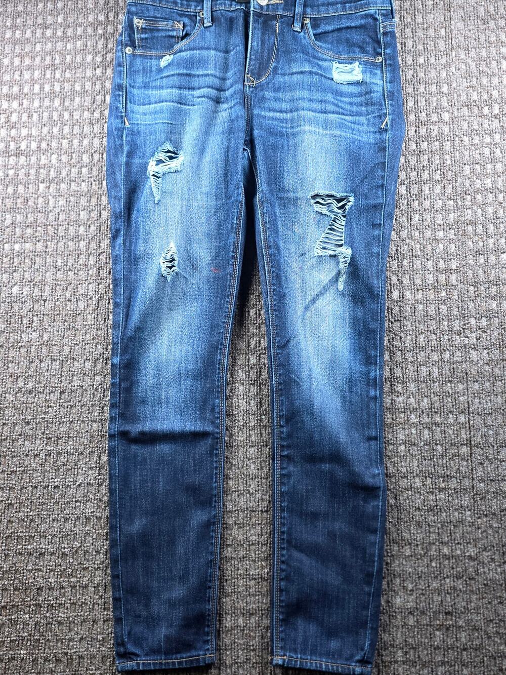 Ladies Distressed Mid Rise Legging Jeans / Express / Size 2